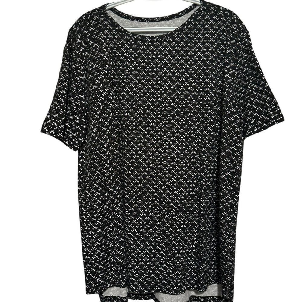 Women Within Black White Short Sleeve Printed Blouse Size L 18/20
